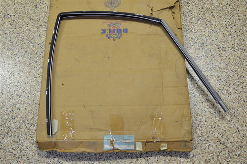 59 1959 Pontiac Oldsmobile Buick Front Door Glass Run Channel GM 4760685 NOS