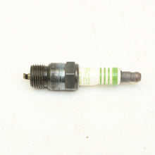 Load image into Gallery viewer, Vintage R42TX AC GM Acniter II Green Stripe Spark Plugs LOT of 8