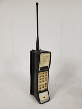 Load image into Gallery viewer, Vtg Motorola Dynatac 8000M Brick Cell Phone F09LFD8458DG California Mobile Works
