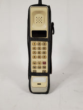 Load image into Gallery viewer, Vtg Motorola Dynatac 8000M Brick Cell Phone F09LFD8458DG California Mobile Works