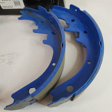 Load image into Gallery viewer, Premium Drum Brake Shoes Set Centric Ctek 111.04810