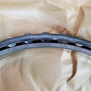 Huge Tapered Roller Bearing & Rollers Goodyear 9535759