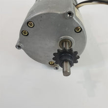 Load image into Gallery viewer, Induction Gear Motor 32.5:1 115 VAC 2400-3400 RPM Max Kokusan Denki TC0812
