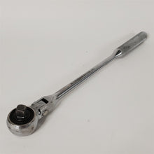 Load image into Gallery viewer, Vintage Champion Plug-Master Swivel Head Flex-Head Ratchet CT-405 3/8&quot;Drive