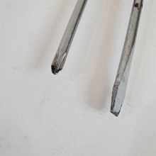 Load image into Gallery viewer, Set of 2 Screwdrivers RIDGID 1902 Phillips 1947 flat head Clear Red Handles