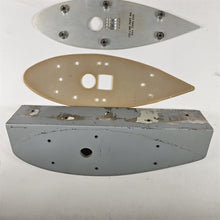 Load image into Gallery viewer, Vintage 1961 Original VHF Aircraft Fin Antenna 116-152 MHz Collins 37R-2