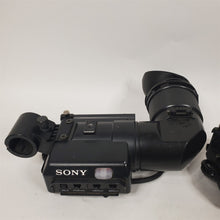 Load image into Gallery viewer, Lot of 4 Sony DXF-701WS Electronic Viewfinders