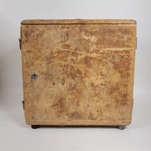 Load image into Gallery viewer, Vintage UMECO Model 200 Optical Transit Level in Case