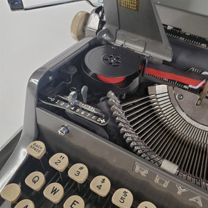 Vintage 1955 Portable Typewriter Royal Quiet De Luxe Model AC SN 3096134 Works
