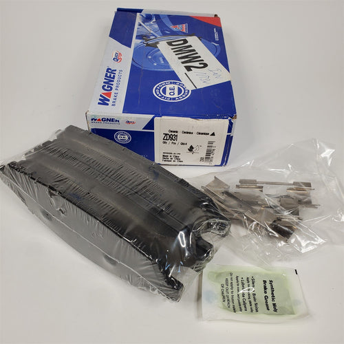03-11 Ford Lincoln Mercury Disc Brake Pad Set-QuickStop Wagner ZD931