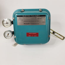 Load image into Gallery viewer, Honeywell Electro-Pneumatic Valve Positioner 870020-012-11-13-01-00-00 NOS