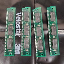 Load image into Gallery viewer, Vintage 1993 Lot of 4 1MB 30-Pin Samsung 70ns RAM SIMM Memory KMM591000BN-7