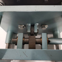 Load image into Gallery viewer, 7/8&quot; 22mm Square Punch Die Cutter for Graphic Badge | Button Maker | Photo Paper