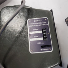 Load image into Gallery viewer, Vintage Camerz Classic Electri-Tronic Twin Lens Camera w/ Film Magazine