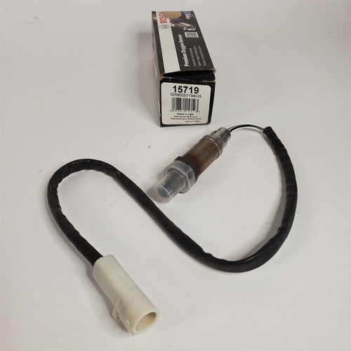 Oxygen Sensor-Actual OE Bosch 15719