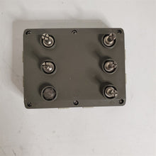 Load image into Gallery viewer, NOS Transistor Test Adapter for 576 &amp; 577 Curve Tracers Tektronix 013-0098-02