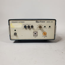 Load image into Gallery viewer, Giga-tronics Model 840 Frequency Extender / Doubler 13-20 GHz to 26-40 GHz