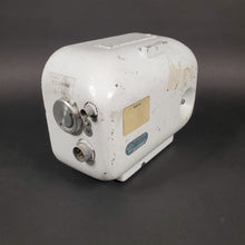 Load image into Gallery viewer, Vintage High Speed 16mm Camera Milliken DBM-5AM 128-400 fps