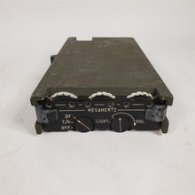 Load image into Gallery viewer, RT-976A/PRC-75 Receiver Transmitter Radio Missing Cover, I/F, A/F Boards - AS-IS