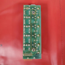 Load image into Gallery viewer, POD Threshold Switch Board From HP 1610A Logic Analyzer 01610-66513 92608F