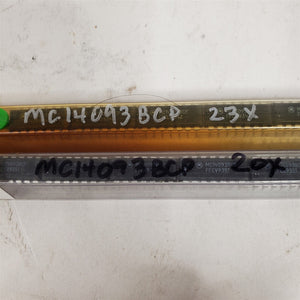Motorola MC14093BCP IC Quad 2-Input Nand Gate 14DIP CMOS NOS 43 pcs Lot