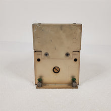 Load image into Gallery viewer, R-390A High Frequency Receiver Crystal Oscillator Deck w/ All Crystals Motorola