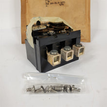Load image into Gallery viewer, Vintage Gould 2150SDAQL66 Thermal Time Delay Relay 120V 0.6-60 Sec Slow Drop Out