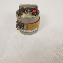 Load image into Gallery viewer, Vtg Avantek 2-4 GHz YIG Tuned Oscillator ASF-6044 Tektronix #119-0676-00 w/Mount