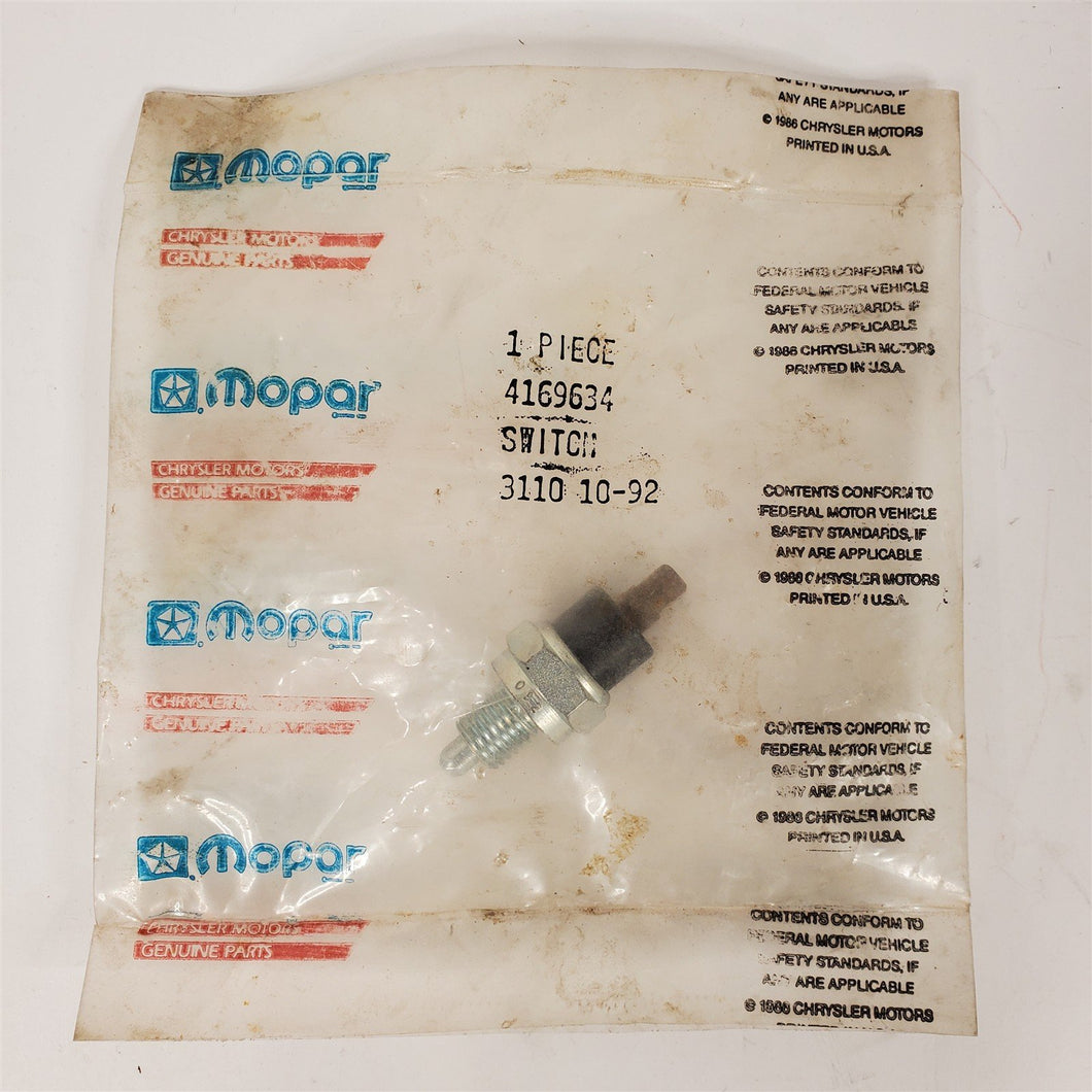 84-91 Dodge 4WD Truck Ramcharger Hub Lock Indicator Switch MOPAR 4169634
