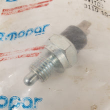 Load image into Gallery viewer, 84-91 Dodge 4WD Truck Ramcharger Hub Lock Indicator Switch MOPAR 4169634
