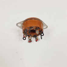 Load image into Gallery viewer, Electron Tube Socket XK202 from Collins 30S-1 American Phenolic 220-1005-000