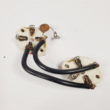 Load image into Gallery viewer, Tube Sockets XV201 XV202 from Collins 30S-1 E.F Johnson 122-224-200 220-5450-000