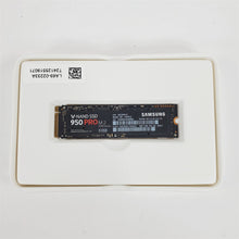 Load image into Gallery viewer, Samsung MZ-VKV512 950 PRO 512GB Internal NVMe M.2 NVM Express Solid State Drive
