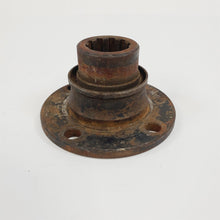 Load image into Gallery viewer, Original Sunbeam Tiger &amp; Alpine Pinion Flange Coarse Spline