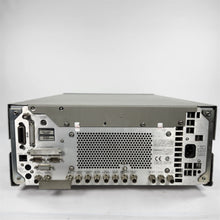 Load image into Gallery viewer, HP 8924C CDMA Mobile Station Test Set 30-1000 MHz Agilent