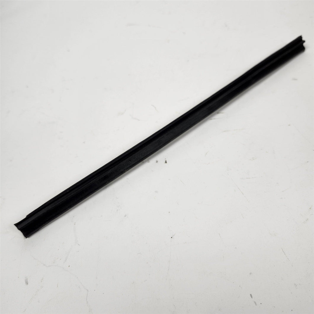 49-52 Pontiac 52 Chevy Fleetline RH Vent Window Weatherstrip Channel 4151482 NOS