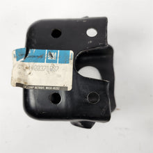 Load image into Gallery viewer, 73-80 Chevy GMC Blazer Jimmy C/K10-30 K5 Radiator Support Bracket NOS 371537