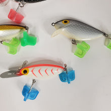 Load image into Gallery viewer, Fishing Lure Lot 4 Crankbaits Luhr Jensen Scale Deep Divers