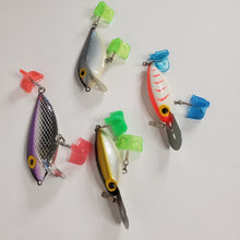 Load image into Gallery viewer, Fishing Lure Lot 4 Crankbaits Luhr Jensen Scale Deep Divers