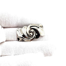 Load image into Gallery viewer, Vintage Polished Silver Tone Abstract Swirl Modernist Brooch Pin 1-3/8"