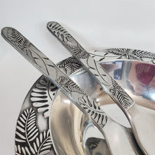 Load image into Gallery viewer, Wilton Armetale Tropical Garden Salad Bowl w/ Serving Fork &amp; Spoon PEWTER