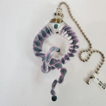 Load image into Gallery viewer, Freeform Payton flameworks handblown glass light//fan pull