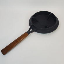 Load image into Gallery viewer, Cast Aluminum Creative Cookware 8" Crepe Maker with Wood Handle