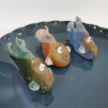 Load image into Gallery viewer, BLUE CLAY POTTERY w/ 3 CUTE FISH ATTACHED TO PLATE Clay Designs