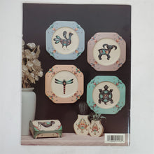 Load image into Gallery viewer, Lot of 2 Decorative Art Books: Enjoy the Seasons 2 &amp; Desert Trails