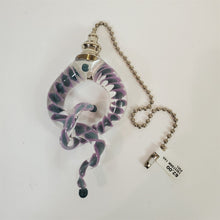 Load image into Gallery viewer, Freeform Payton flameworks handblown glass light//fan pull