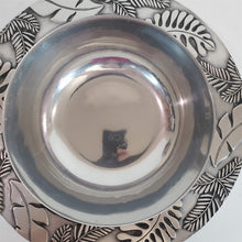 Load image into Gallery viewer, Wilton Armetale Tropical Garden Salad Bowl w/ Serving Fork &amp; Spoon PEWTER