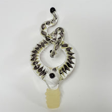 Load image into Gallery viewer, Payton Flameworks Freeform with Swirls handblown glass bottle stopper