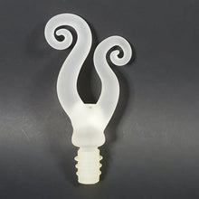 Load image into Gallery viewer, Payton Flameworks Curl frosted handblown glass bottle stopper