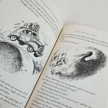 Load image into Gallery viewer, Lot of 4 Books: Necklace-Raindrops; Empereror's New Clothes; Through The Gate...